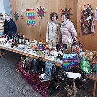 Eine-Welt-Teams auf dem Neu-Anspacher Nikolausmarkt